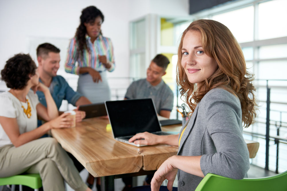Happy office environment because of office cleaning