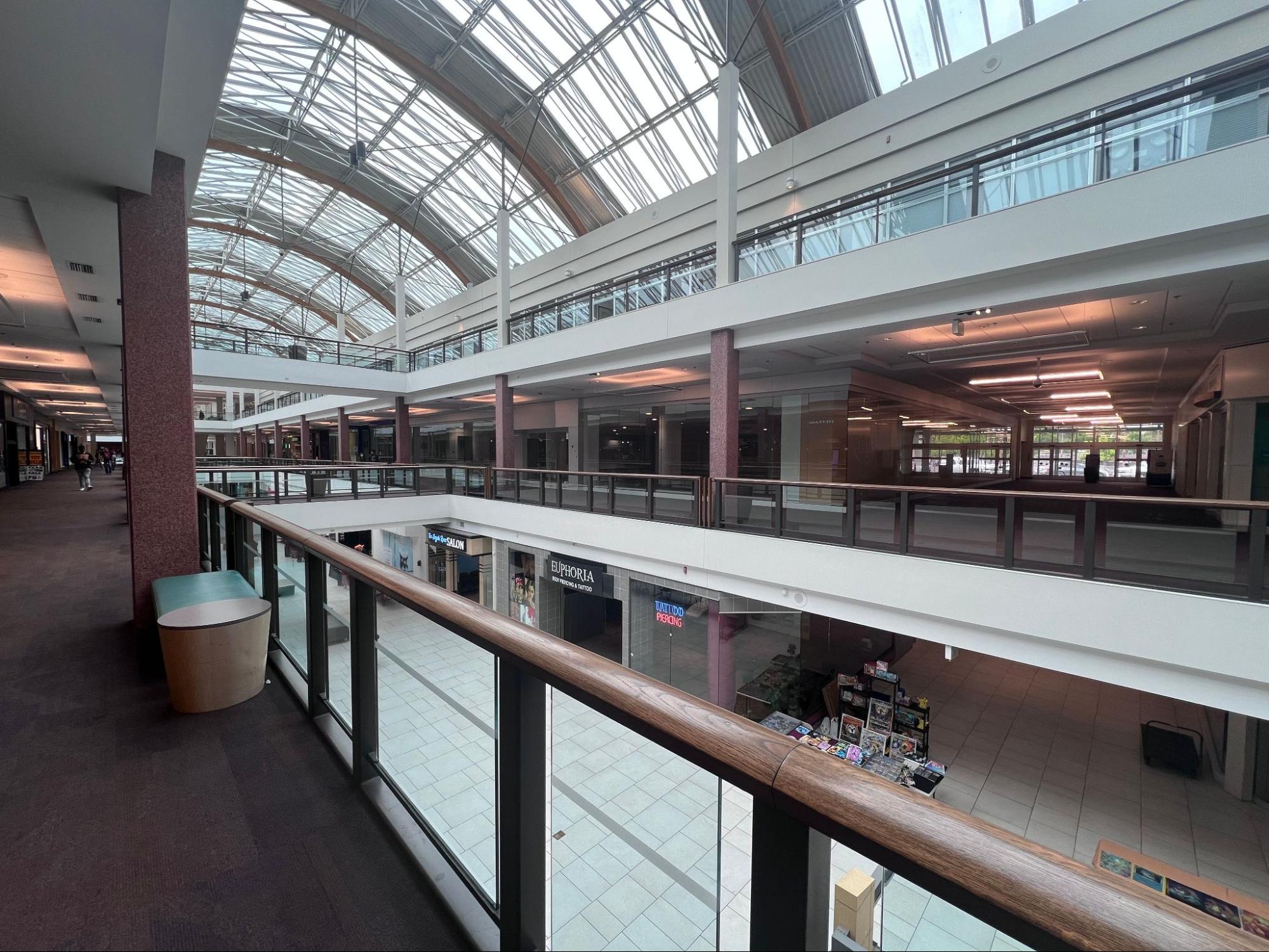 Upper-level retail walkway in Braintree, MA, the kind of high-traffic space commercial cleaning services maintain.